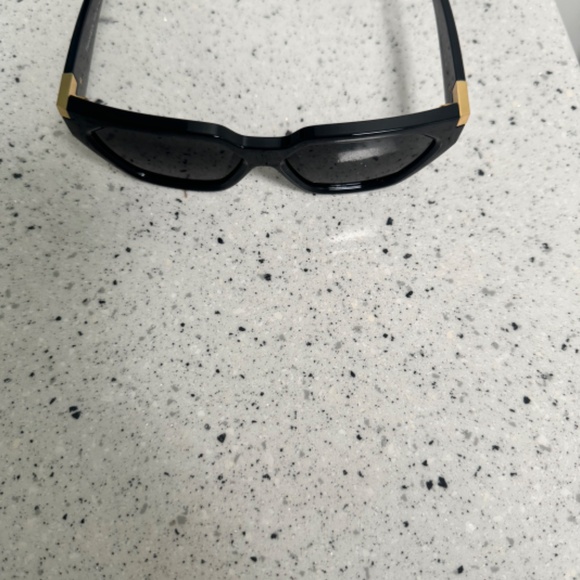 Women’s sunglasses - Picture 2 of 4